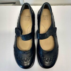 Ziera Womens Gummibear Mary Jane Black Leather Size 40W